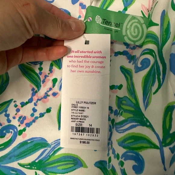 New Lilly Pulitzer The Lilly Shift Resort White Just A Pinch Size 14 - Picture 8 of 8